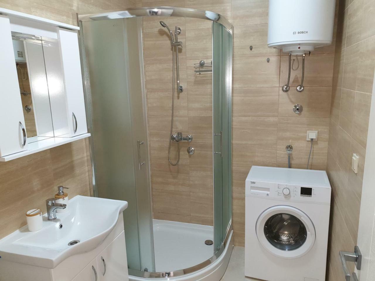 Apartments Jadran 蒂瓦特 外观 照片