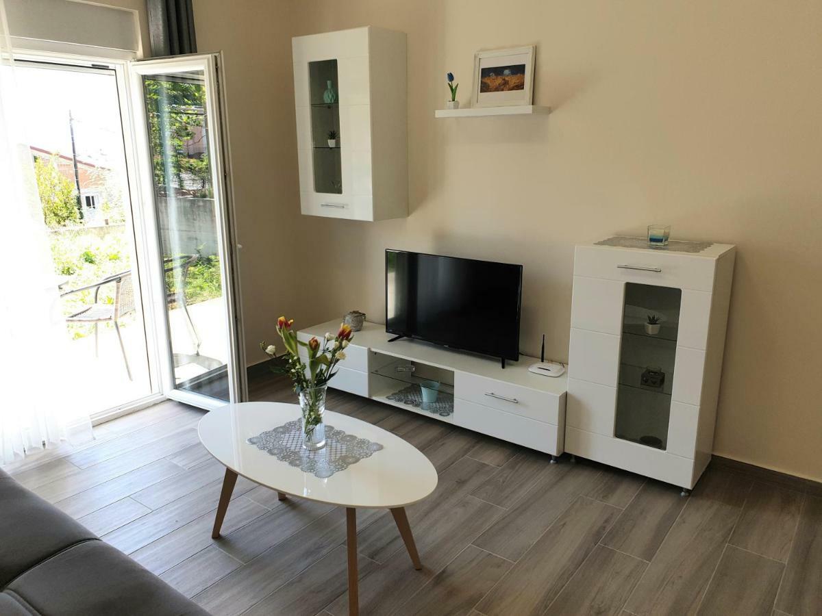 Apartments Jadran 蒂瓦特 外观 照片